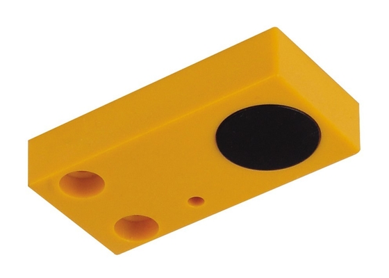 LMF29 Inductive Proximity Sensor Infrared ,PNP And NPN Proximity Switch Plane Oilproof