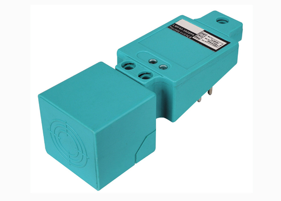 Adjustable Inductive Linear Sensor XMF37 Displacement 15V DC Plastic